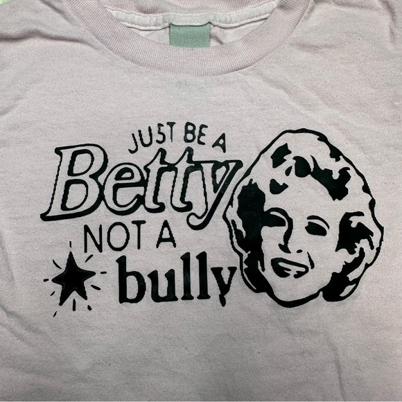 Gildan Be A Betty Not A Bully T-Shirt Pink & Black Size 4T - Picture 5 of 16